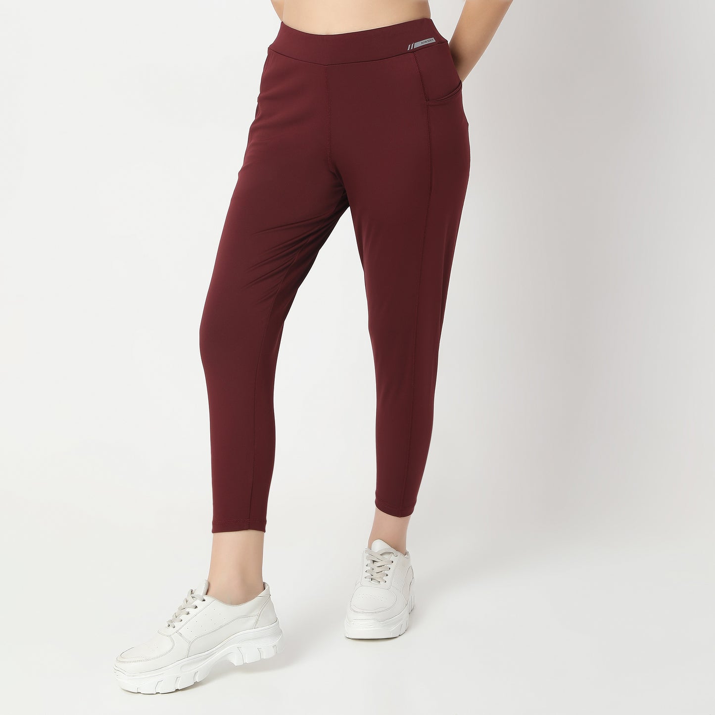 High-Rise Performance Leggings with Secure Mobile Pockets